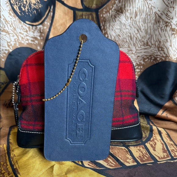 Coach Light Blue Leather Overside Hand Tag with Gold Chain/Collectible piece - Picture 4 of 4